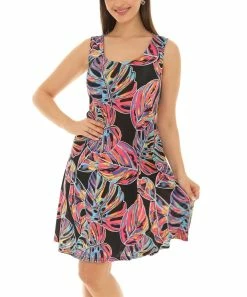 Coupon 🧨 Shoreline Black & Pink Tropical Floral Sleeveless Scoop Neck Shift 👗 Dress - Plus ⭐