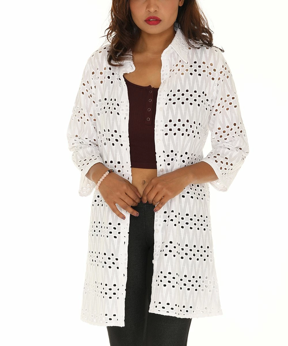 Deals π Shoreline White Zigzag Eyelet Three-Quater Sleeve Button-Up - π© Women π₯