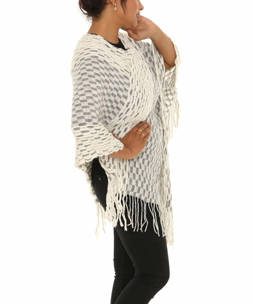 Wholesale β¨ Shoreline Ivory & Gray Checkerboard Fringe-Accent Poncho - π© Women & Plus βοΈ - Image 3