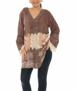 Flash Sale 😀 Shoreline Brown & Light Blue Embroidered V-Neck Long-Sleeve Tunic - 👩 Women & Plus 😀